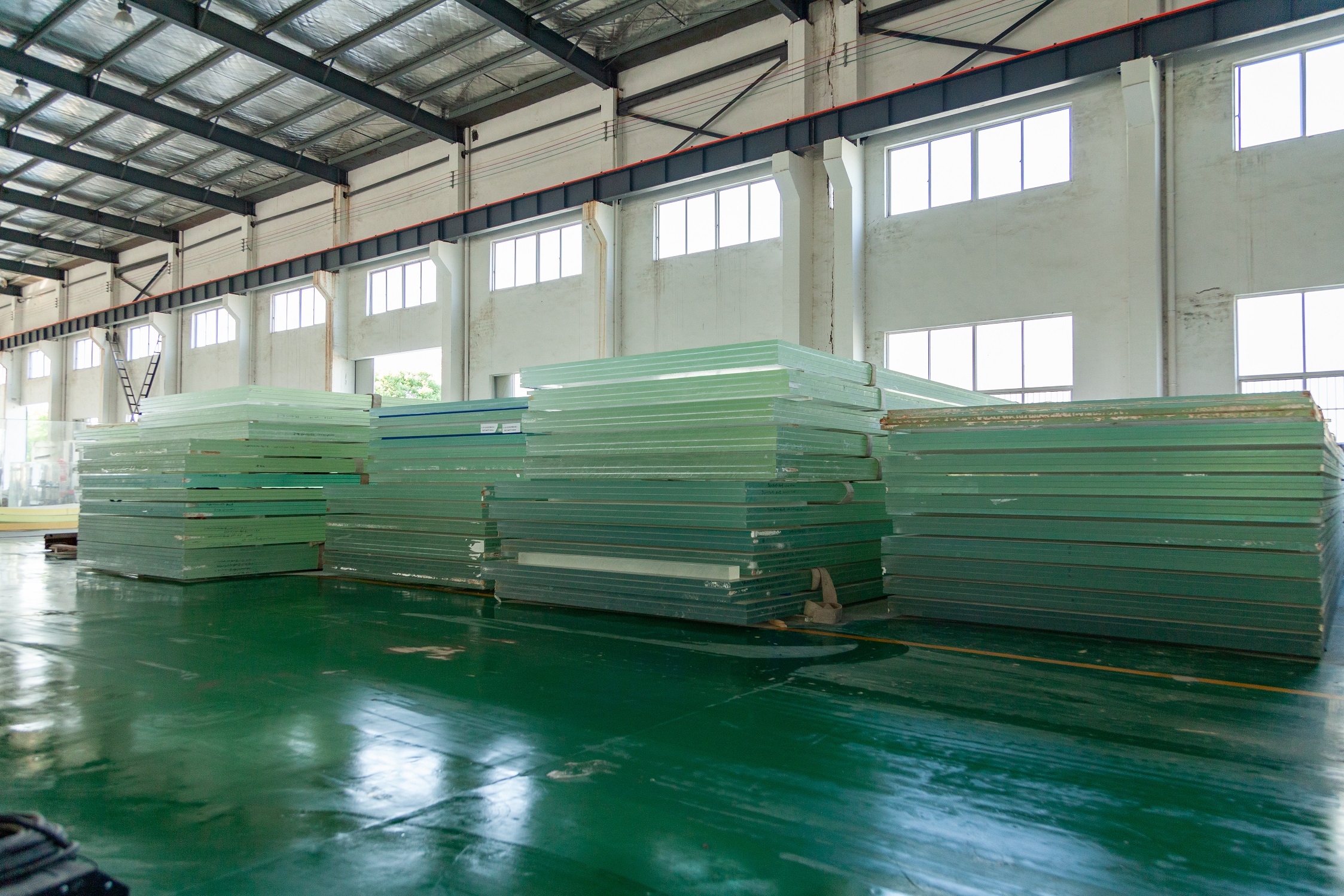 How To Clean Acrylic Windows in Ocean Park-leyu Acrylic Factory