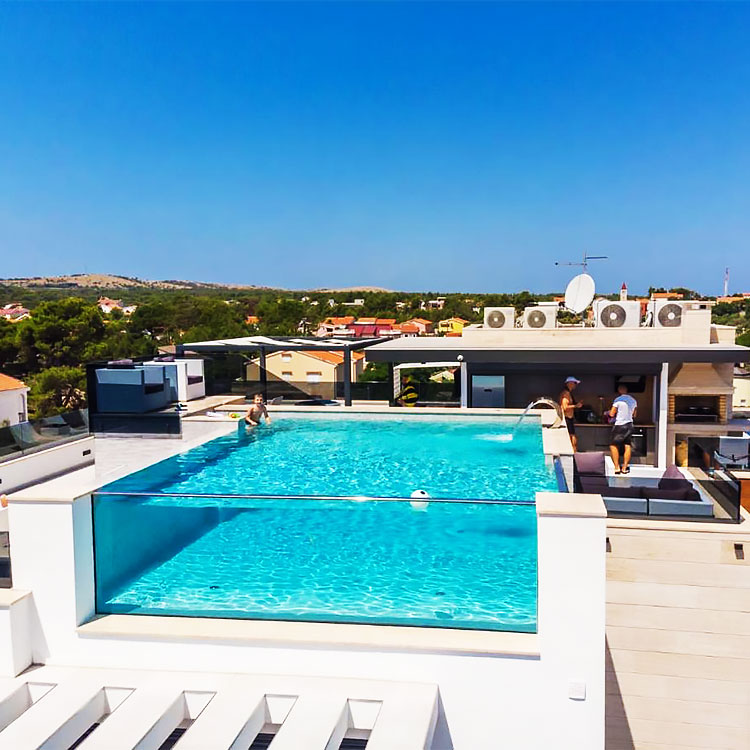 Embracing the Future: Acrylic Swimming Pool in the Middle East - Dubai