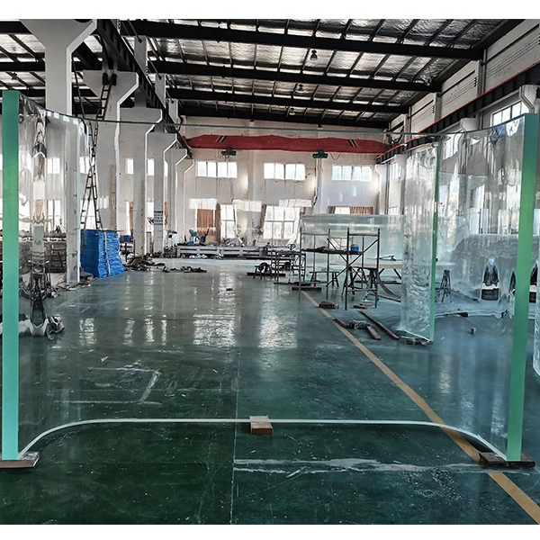At What Temperature Can You Curve Acrylic Panels?