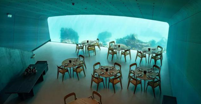 Maldives' classic acrylic water feature restaurant - Under restaurant