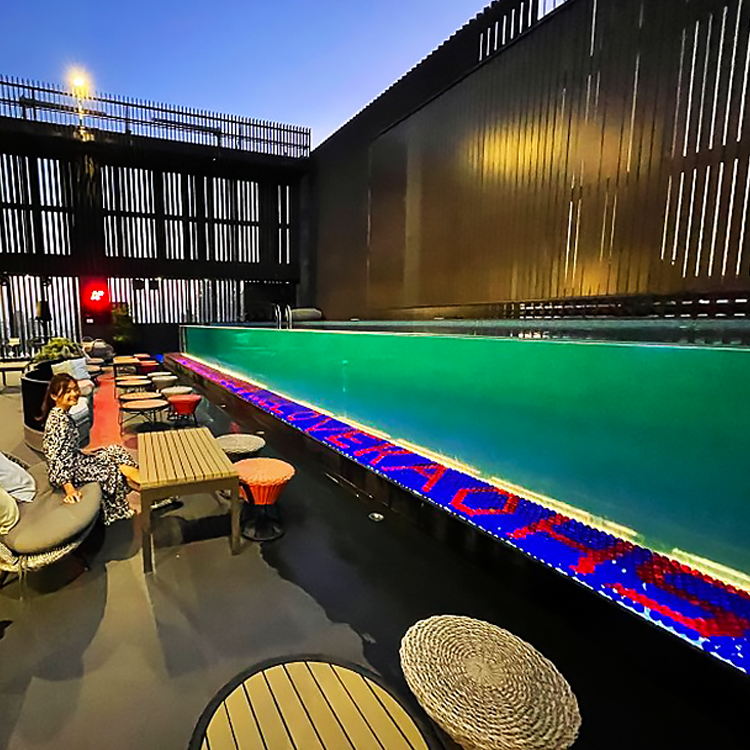 How Much Is A Acrylic Swimming Pool？-Leyu Acrylic Sheet Products Factory