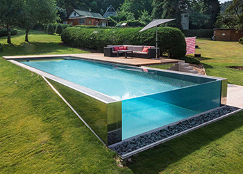 Single-Sided Acrylic Swimming Pool1