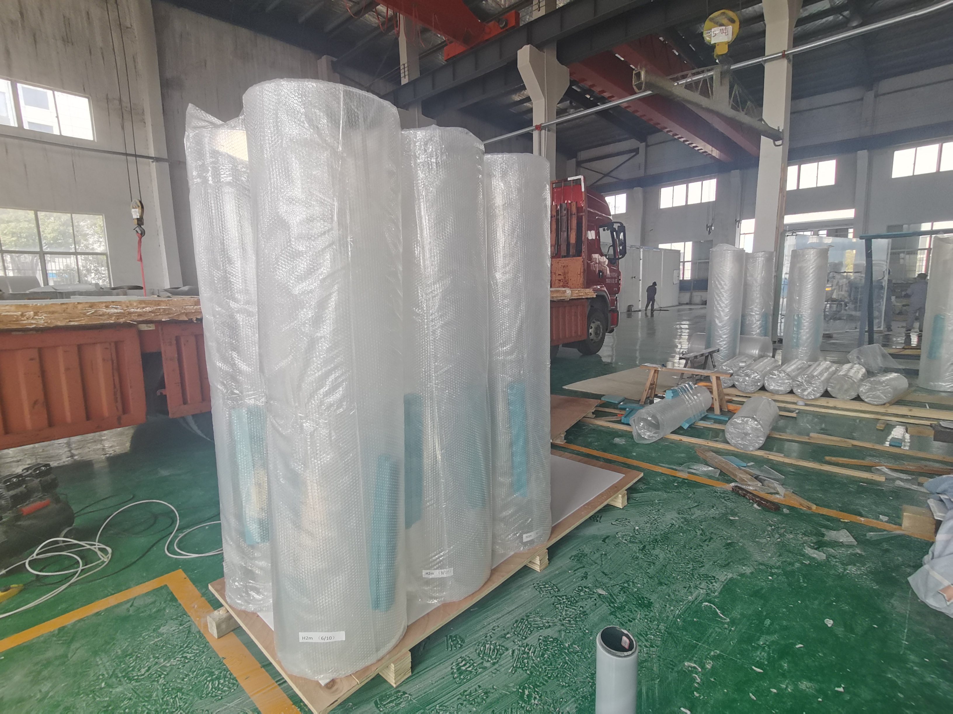 24 Diameter Acrylic Tube Manufacturer | Custom Cast Acrylic Tube Supplier
