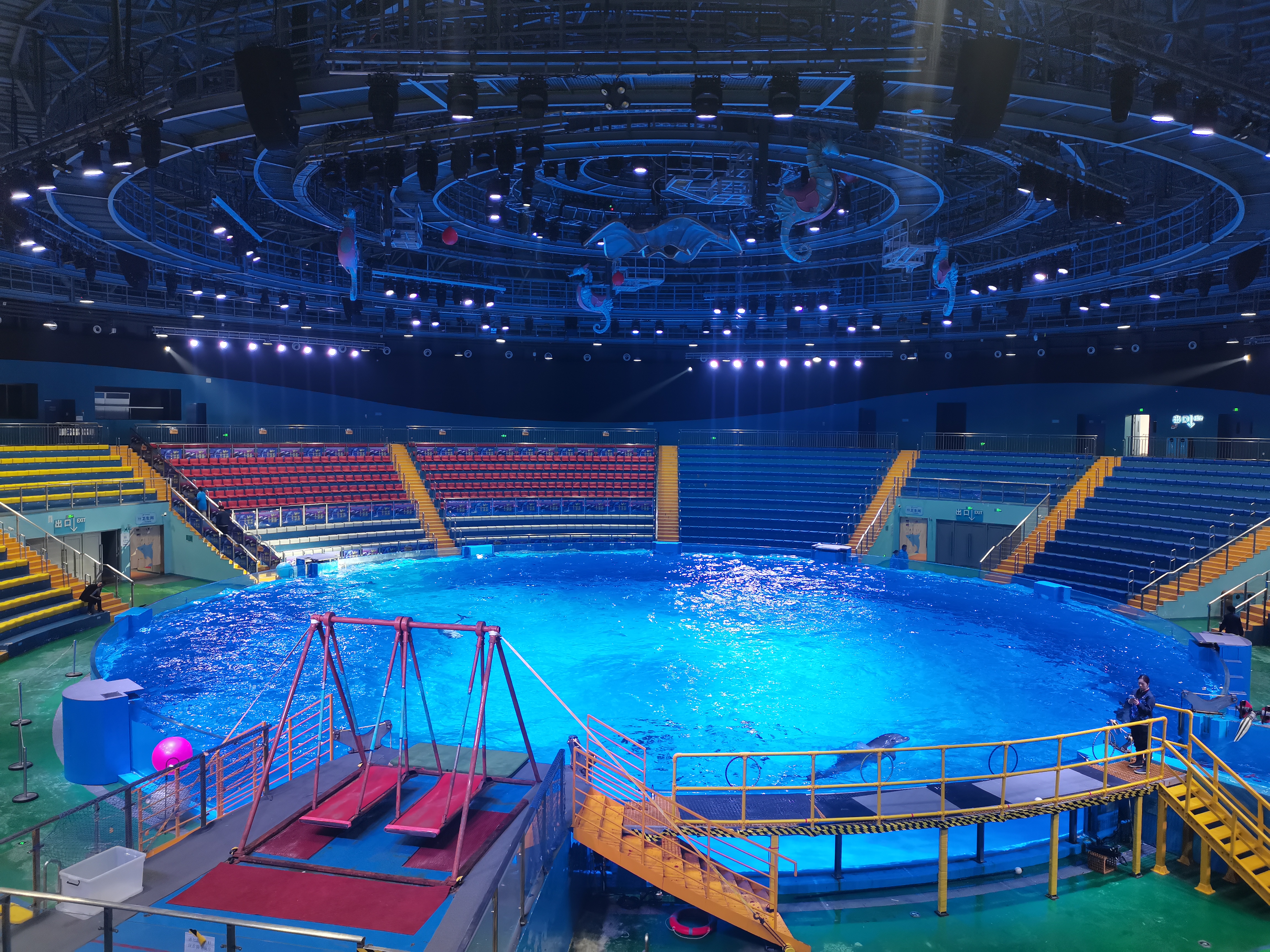 Acrylic performance pool - LEYU ACRYLIC