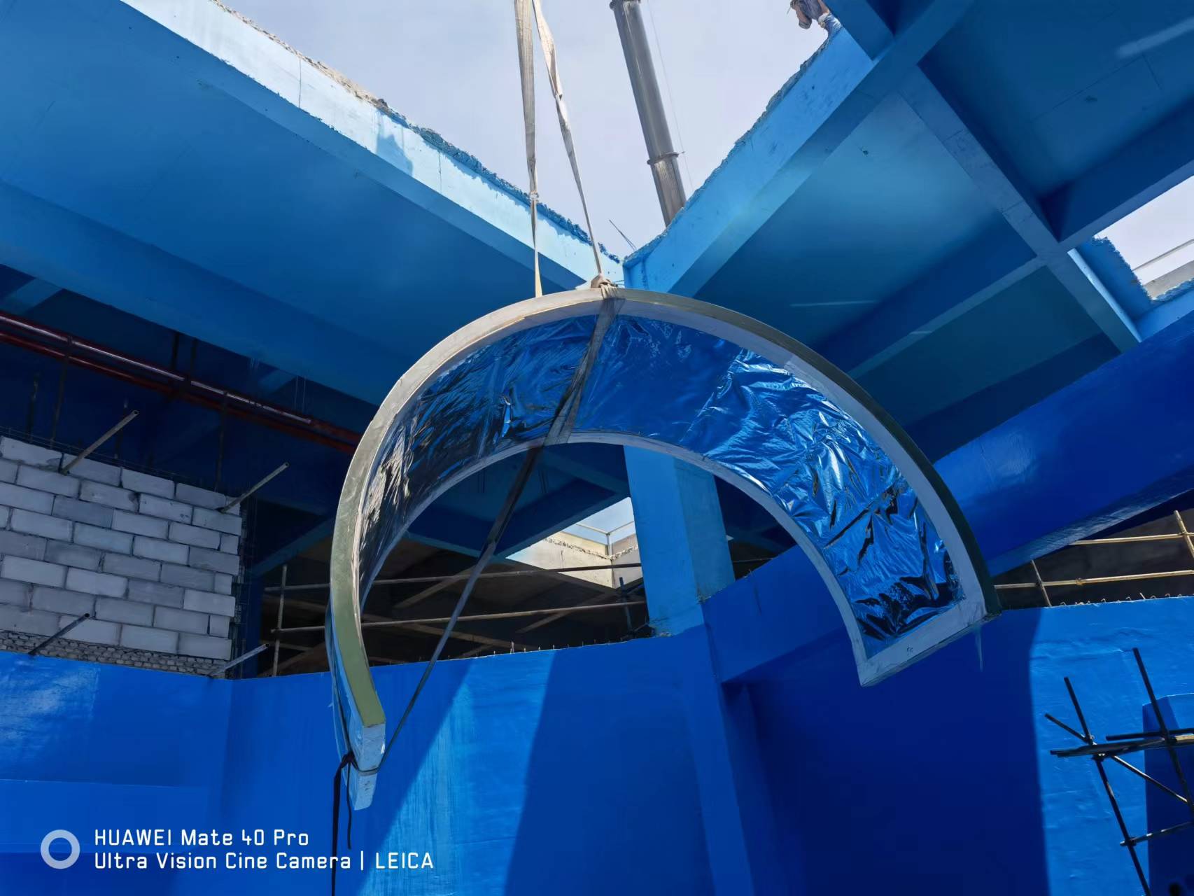 Acrylic tunnel for aquarium -manufacture