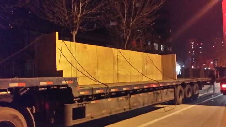 Acrylic custom fish tank - Transportation