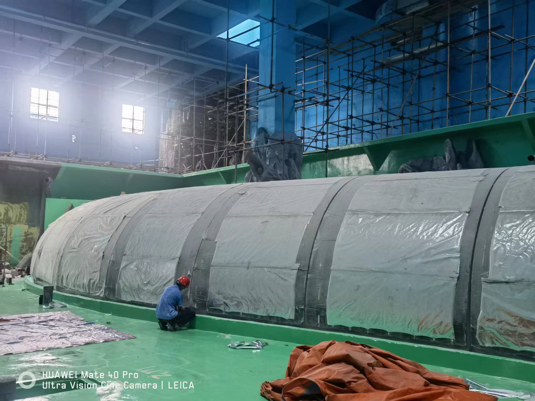 Acrylic tunnel for aquarium -manufacture