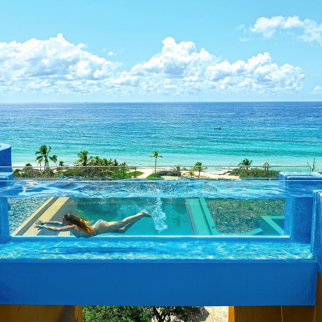 Acrylic swimming pool 