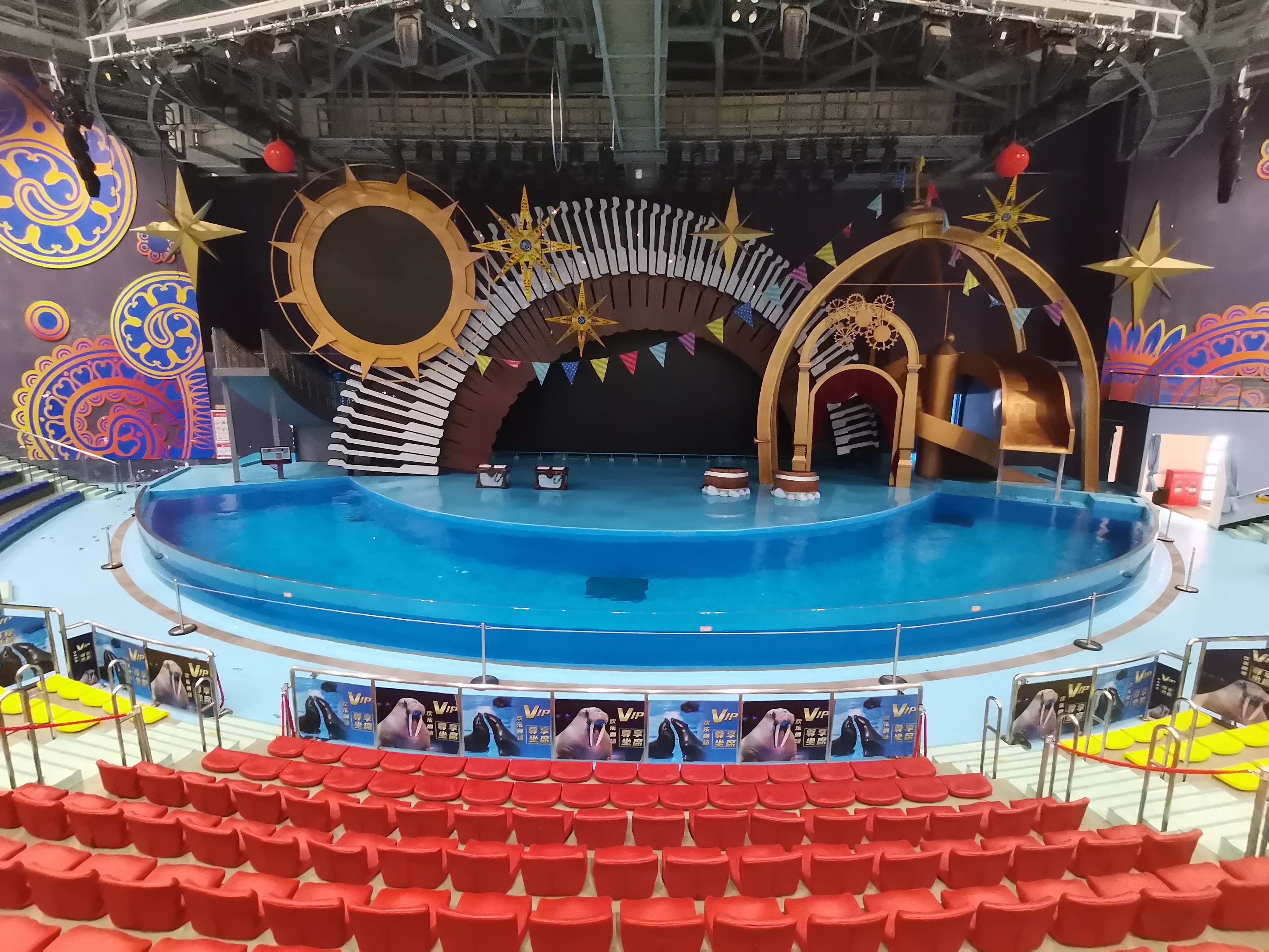 Acrylic performance pool - LEYU ACRYLIC