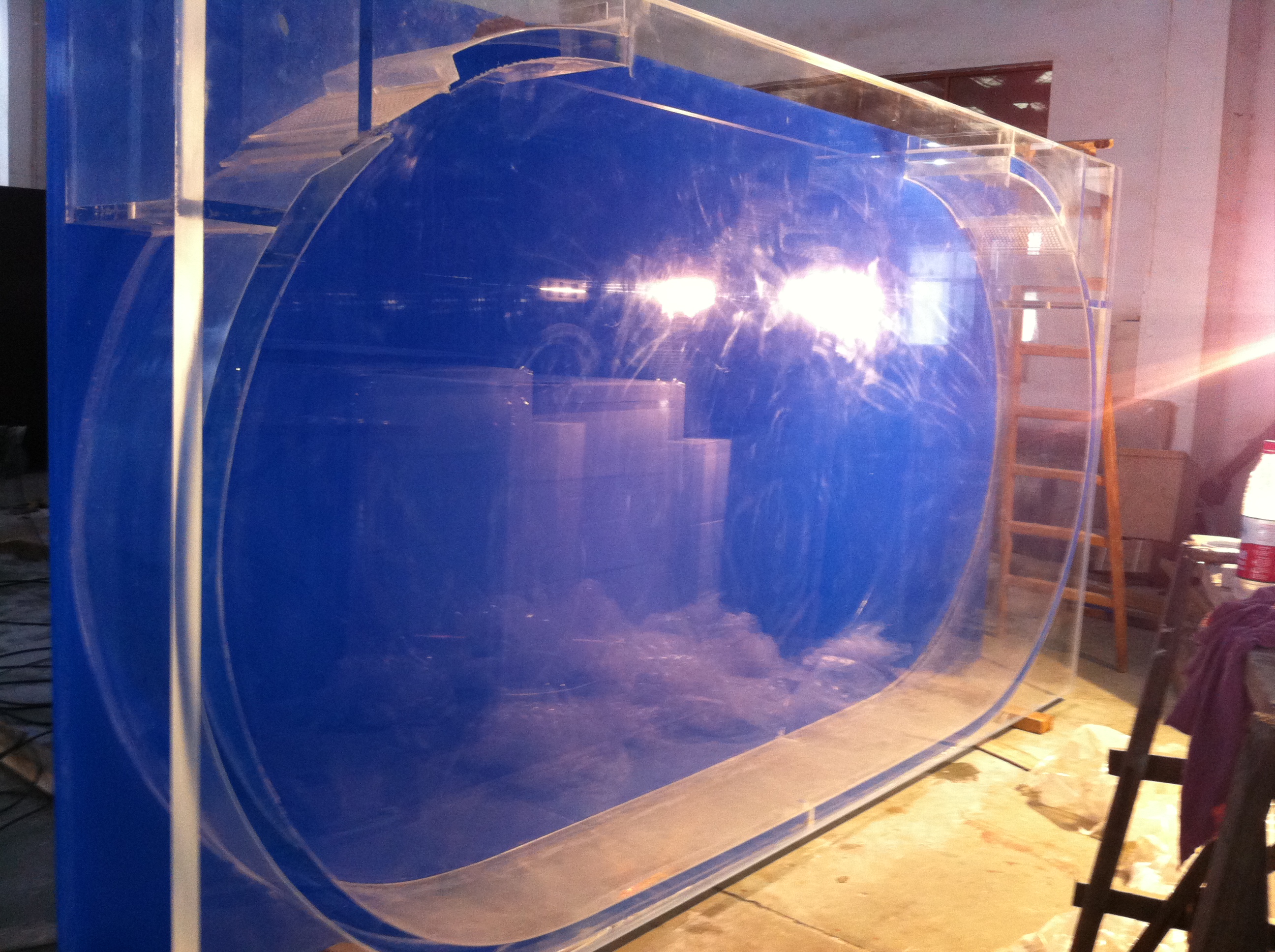 Acrylic custom fish tank - factory