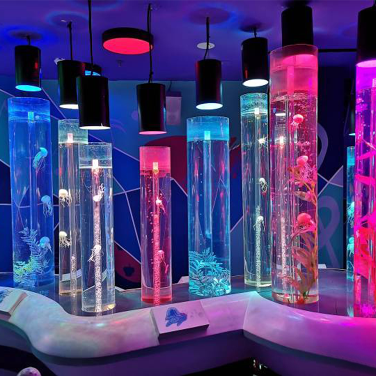 Using acrylic panels for a live jellyfish aquarium offers several benefits - leyu