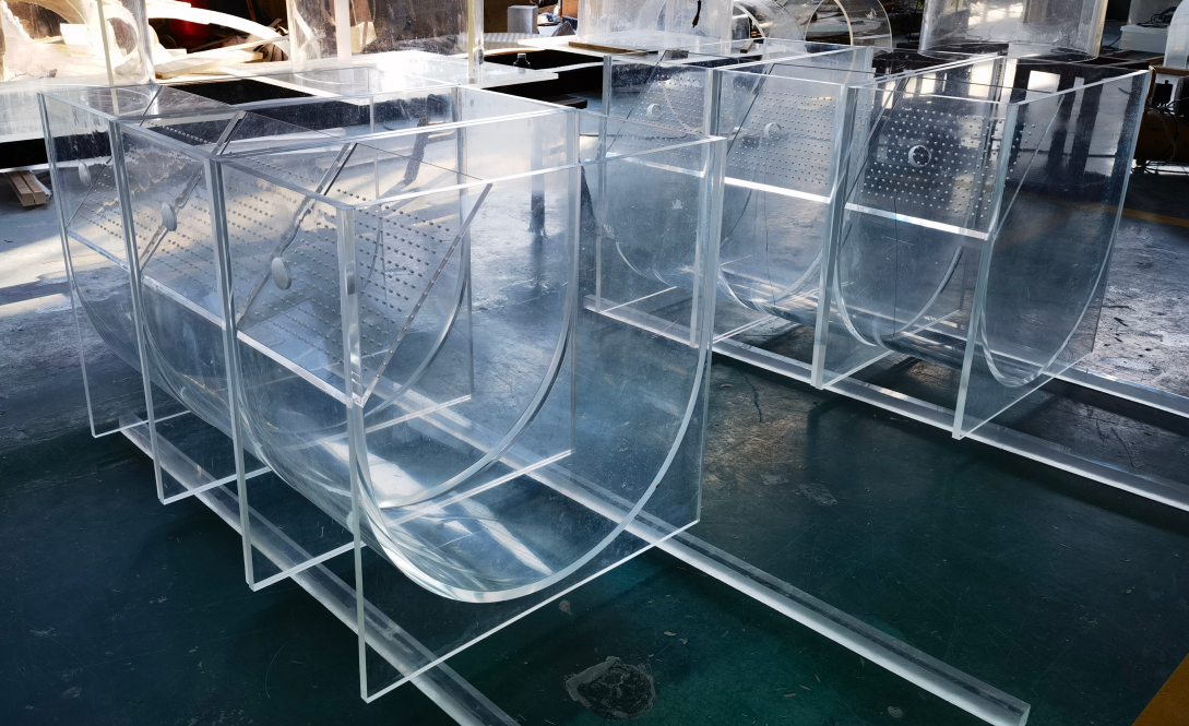 Custom Acrylic Jellyfish Tank