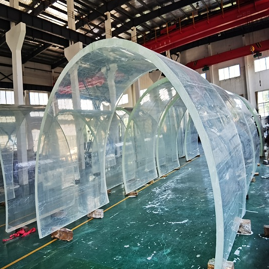 The Aquarium Cafe shop has acrylic windowsacrylic aquarium tunnels and acrylic fish tanks - Leyu