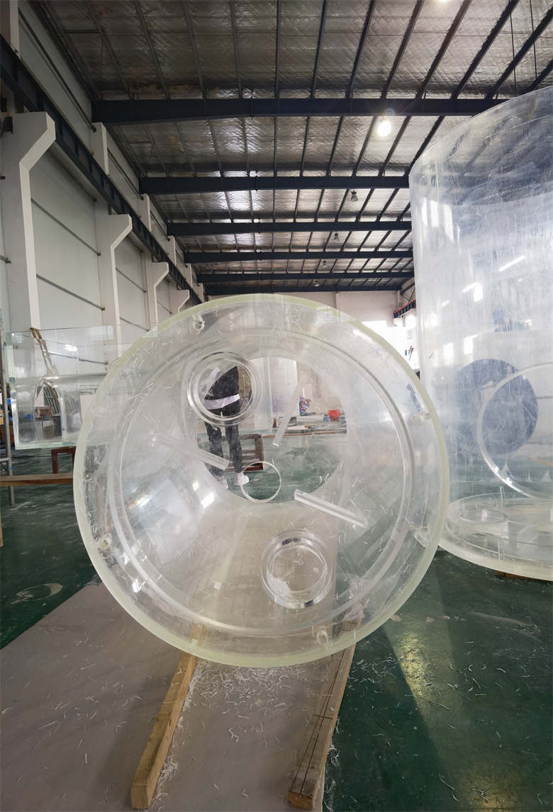 How many Marine parks in the world are public aquariums Acrylic Aquarium - Leyu