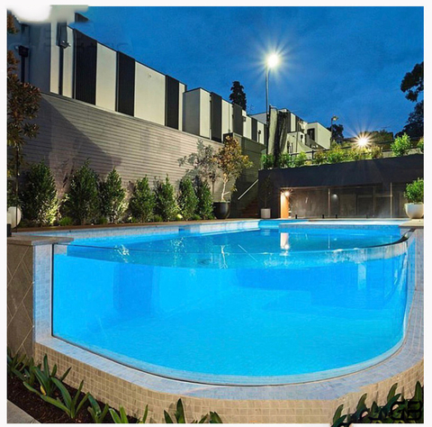 Curved, seamless, bold: Custom acrylic panels for your dream swimming pool shape